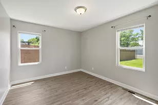 6610 Rhode Island Ave, Hammond, IN 46323 - Photo 13
