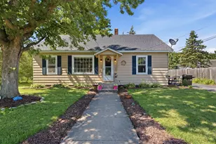 110 W Grove St, Wheatfield, IN 46392 - Photo 3