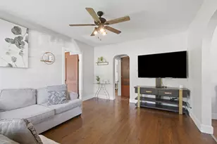 110 W Grove St, Wheatfield, IN 46392 - Photo 7