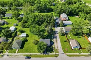110 W Grove St, Wheatfield, IN 46392 - Photo 23