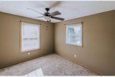 4601 Bedford Road, Valparaiso, IN 46383 - Photo 17