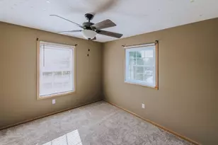 4601 Bedford Rd, Valparaiso, IN 46383 - Photo 17