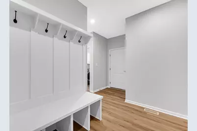 703 Druim Trail, Crown Point, IN 46307 - Photo 17