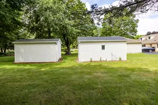 7032 W Red Apple Dr, Michigan City, IN 46360 - Photo 9