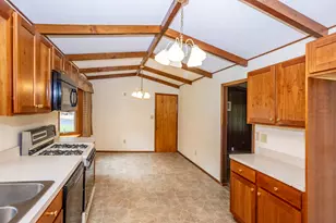 7032 W Red Apple Dr, Michigan City, IN 46360 - Photo 25