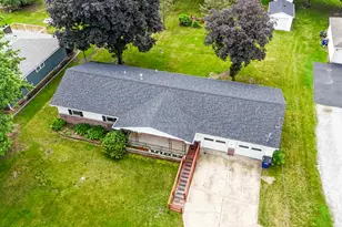 7032 W Red Apple Dr, Michigan City, IN 46360 - Photo 3