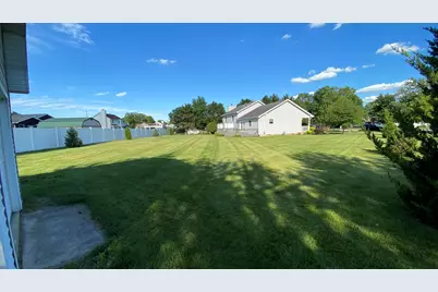 303 Pinehurst Court E, Valparaiso, IN 46383 - Photo 63