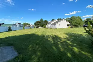 303 Pinehurst Ct E, Valparaiso, IN 46383 - Photo 63