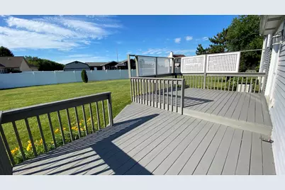 303 Pinehurst Court E, Valparaiso, IN 46383 - Photo 51