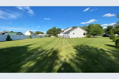 303 Pinehurst Court E, Valparaiso, IN 46383 - Photo 65