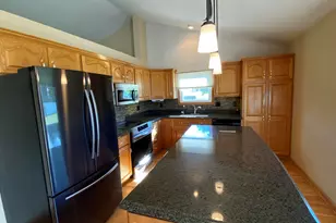 303 Pinehurst Ct E, Valparaiso, IN 46383 - Photo 19