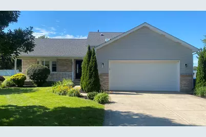 303 Pinehurst Court E, Valparaiso, IN 46383 - Photo 1