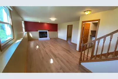 303 Pinehurst Court E, Valparaiso, IN 46383 - Photo 5