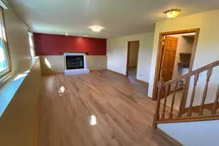 303 Pinehurst Ct E, Valparaiso, IN 46383 - Photo 5