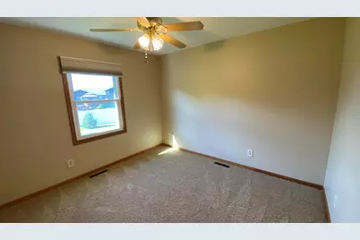 303 Pinehurst Court E, Valparaiso, IN 46383 - Photo 31