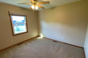 303 Pinehurst Ct E, Valparaiso, IN 46383 - Photo 31