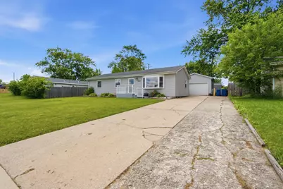8004 Jennings Place, Merrillville, IN 46410 - Photo 3