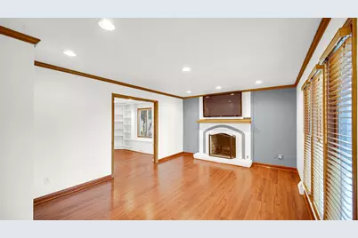 1124 Lisa Lane, Schererville, IN 46375 - Photo 5