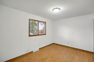 1124 Lisa Ln, Schererville, IN 46375 - Photo 25
