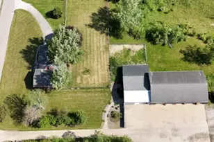 761 S 300 E, La Porte, IN 46350 - Photo 3