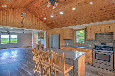761 S 300 E, La Porte, IN 46350 - Photo 13