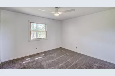 761 S 300 E, La Porte, IN 46350 - Photo 19