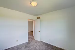 761 S 300 E, La Porte, IN 46350 - Photo 23