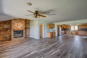 761 S 300 E, La Porte, IN 46350 - Photo 9