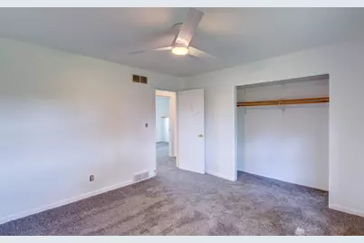 761 S 300 E, La Porte, IN 46350 - Photo 21