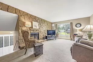 2337 Four Seasons Pkwy, Crown Point, IN 46307 - Photo 3