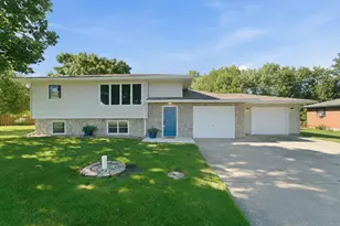 4552 E 200 S, La Porte, IN 46350 - Photo 1