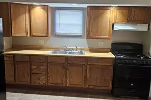 316 W 11th St, Michigan City, IN 46360 - Photo 11