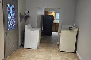 316 W 11th St, Michigan City, IN 46360 - Photo 9