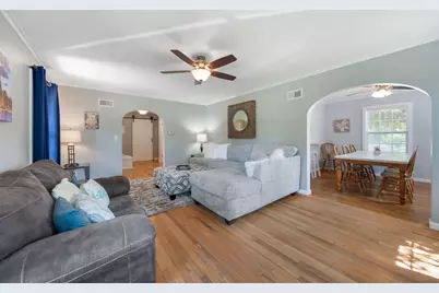 2404 Monroe Street, La Porte, IN 46350 - Photo 7
