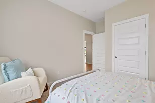 206 Cressmoor Blvd, Hobart, IN 46342 - Photo 17