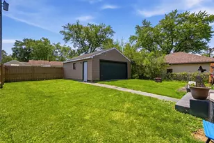 905 W 38th Ave, Hobart, IN 46342 - Photo 17