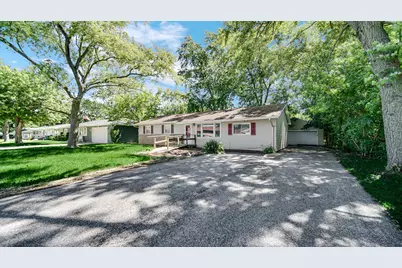 7713 Hendricks Place, Merrillville, IN 46410 - Photo 3
