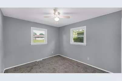 7713 Hendricks Place, Merrillville, IN 46410 - Photo 19