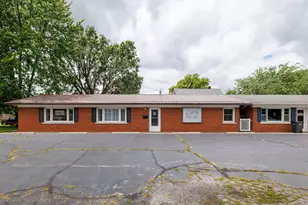 308 N 4th St, Kentland, IN 47951 - Photo 1
