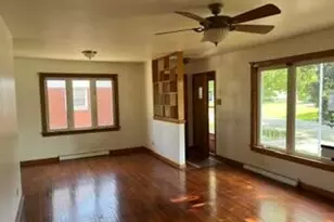 17724 Henry St, Lansing, IL 60438 - Photo 5
