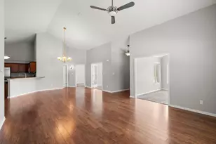 5260 E 109th Pl, Crown Point, IN 46307 - Photo 5