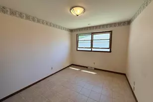 1619 W 95th Ave, Crown Point, IN 46307 - Photo 15