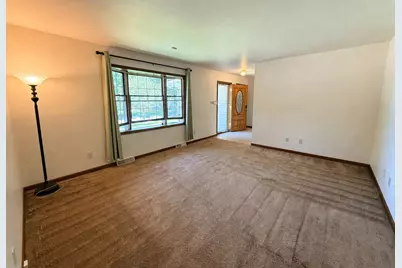 1619 W 95th Avenue, Crown Point, IN 46307 - Photo 9