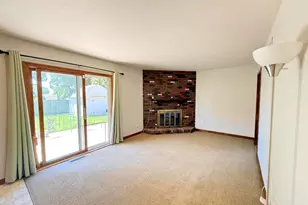 1619 W 95th Ave, Crown Point, IN 46307 - Photo 5