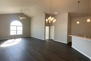 5600 Fountain Cir, Winfield, IN 46307 - Photo 5