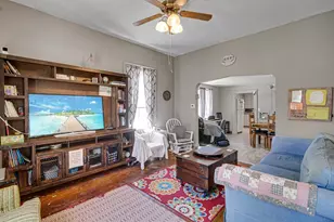 147 E 50 S, Valparaiso, IN 46383 - Photo 23