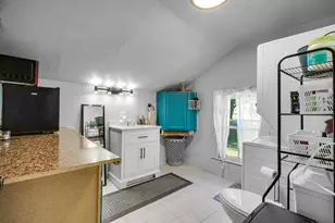 147 E 50 S, Valparaiso, IN 46383 - Photo 29