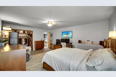 147 E 50 S, Valparaiso, IN 46383 - Photo 7