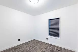 2565 Jackson St, Gary, IN 46407 - Photo 13