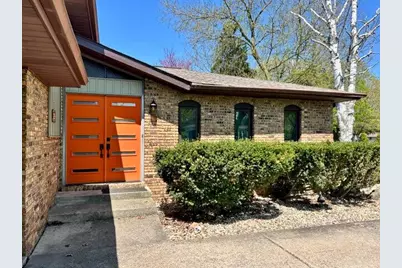 1752 Greenview Street, Valparaiso, IN 46383 - Photo 3